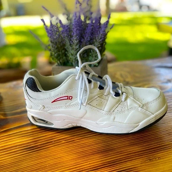 L.A. Gear Crunch 4 Sneakers L.A. Gear | Shoes | La Gear Leather Crunch 4 Sneakers | Poshmark main image 4